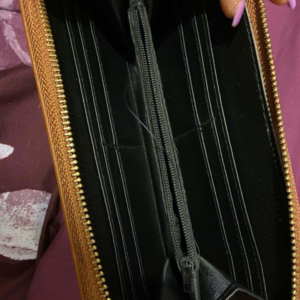 Wallet - Picture 2 of 2